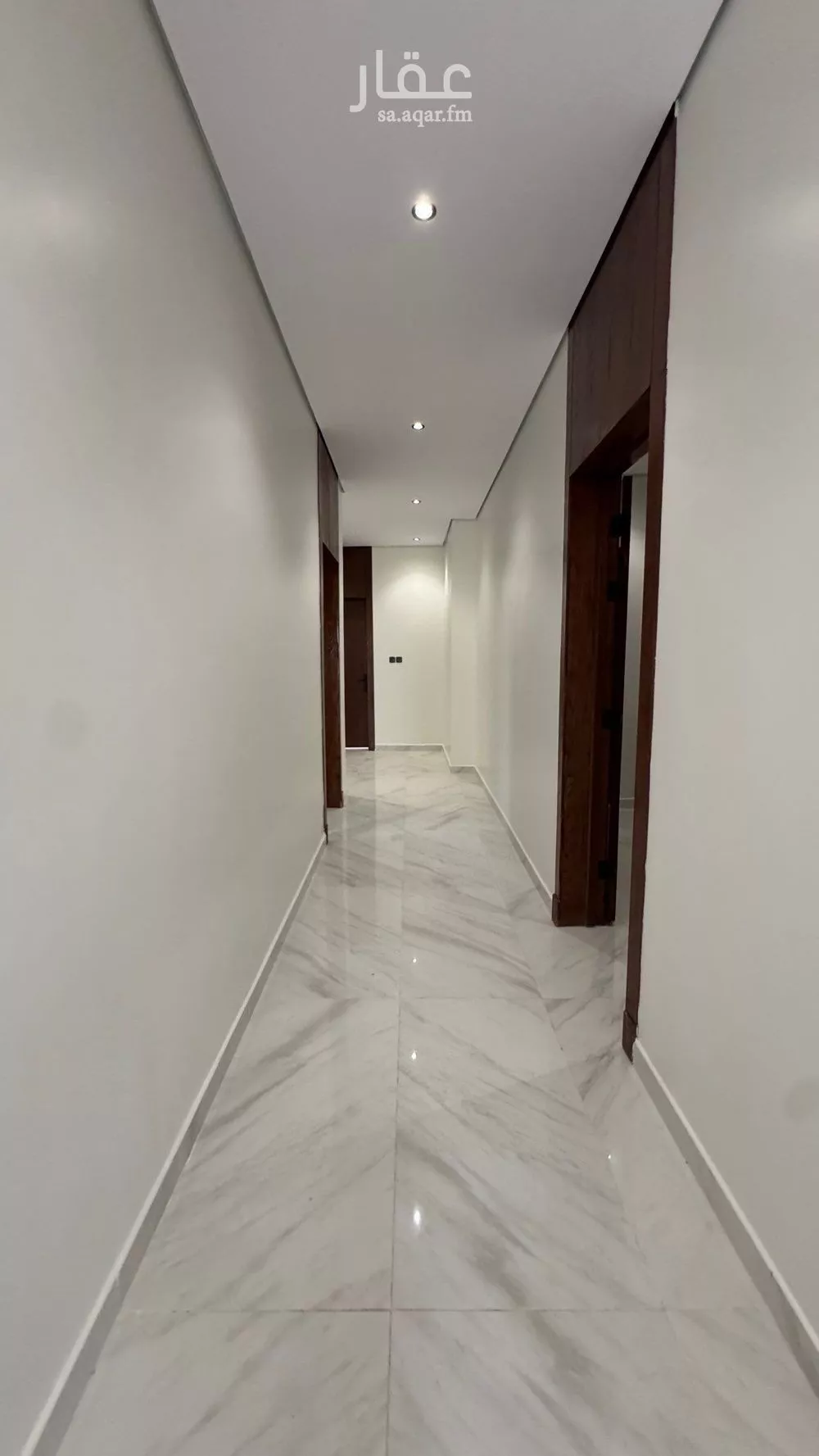 فيلا 5 غرف في الخليج 5