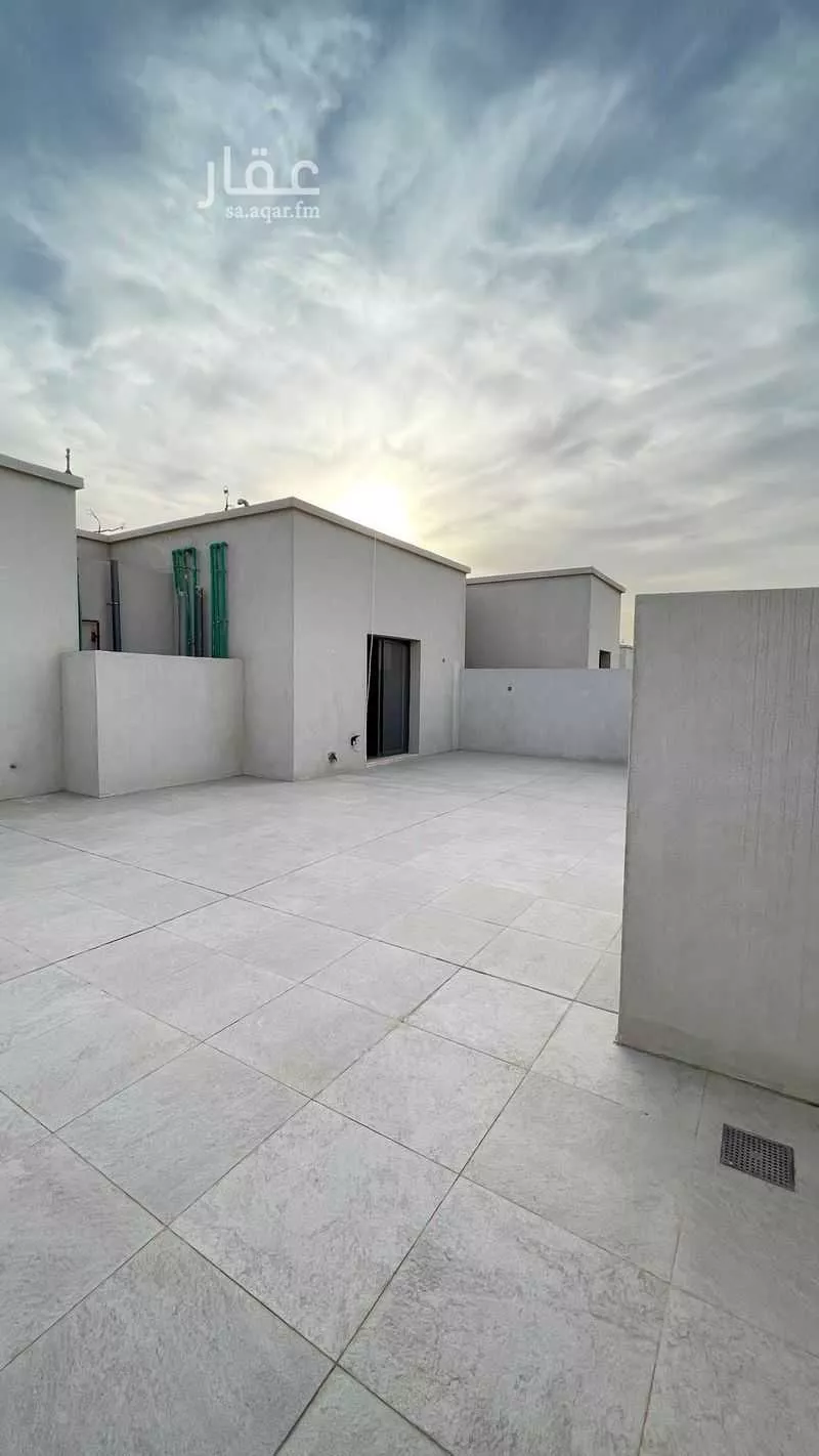 4 bedroom apartment in Al Hazm, Riyadh 8