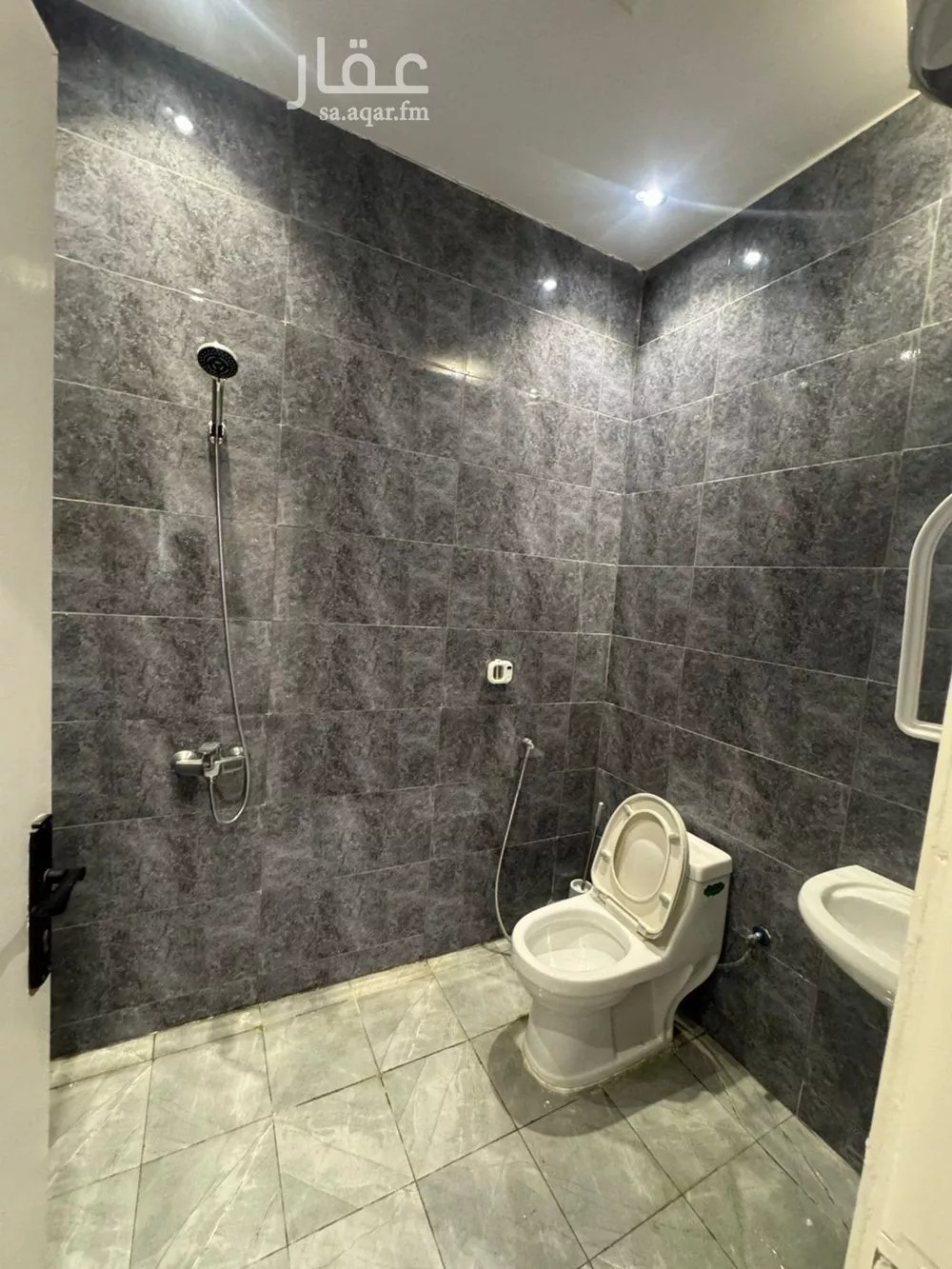 شقة 1 غرف في الوادي 2