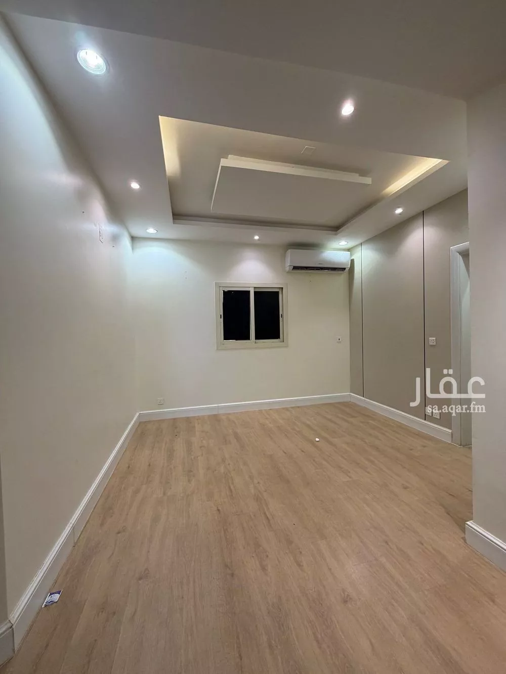 شقة 1 غرف في الملقا 4