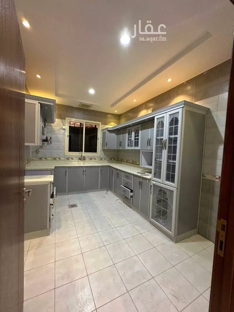 5 bedroom villa in Al Narjis 3