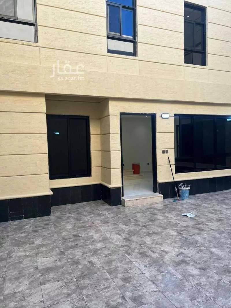 فيلا 5 غرف في الجنادرية 3