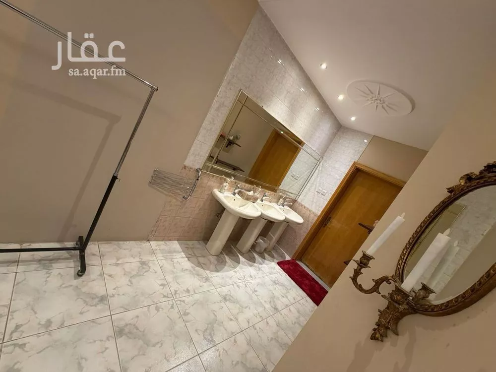 فيلا 6 غرف في الملك فيصل 3