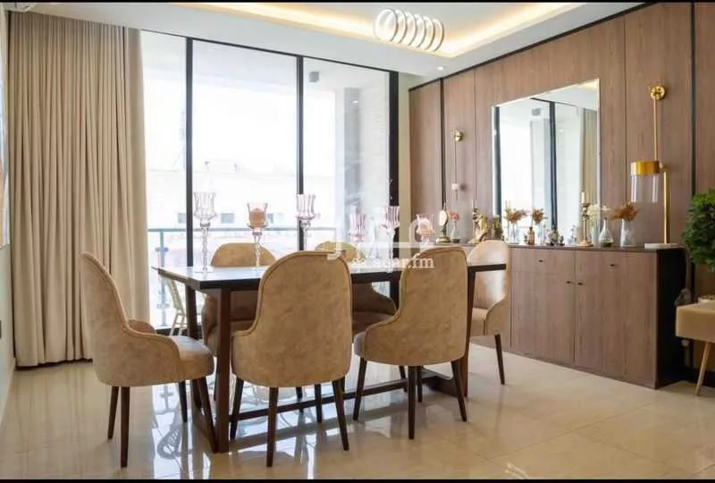 3 bedroom apartment in Al Rawdah 1