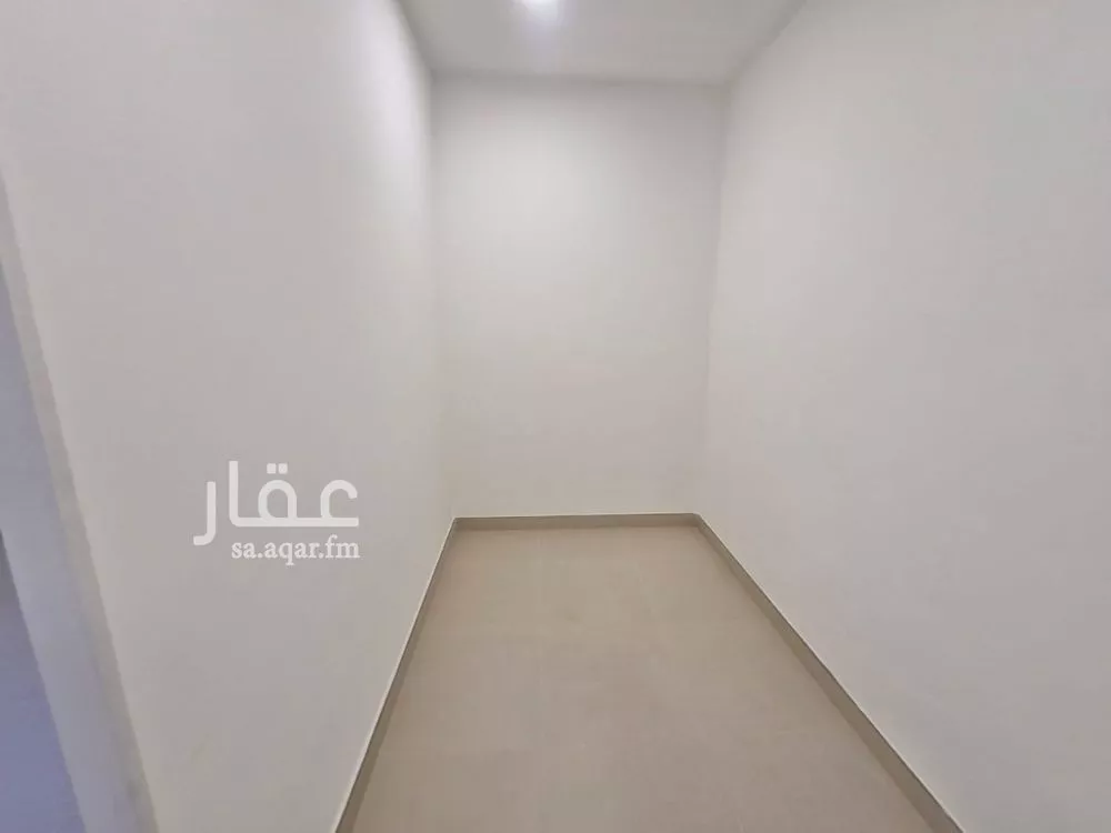 4 bedroom villa in Riyadh 11