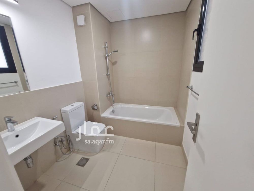 4 bedroom villa in Sidrah, Riyadh 8