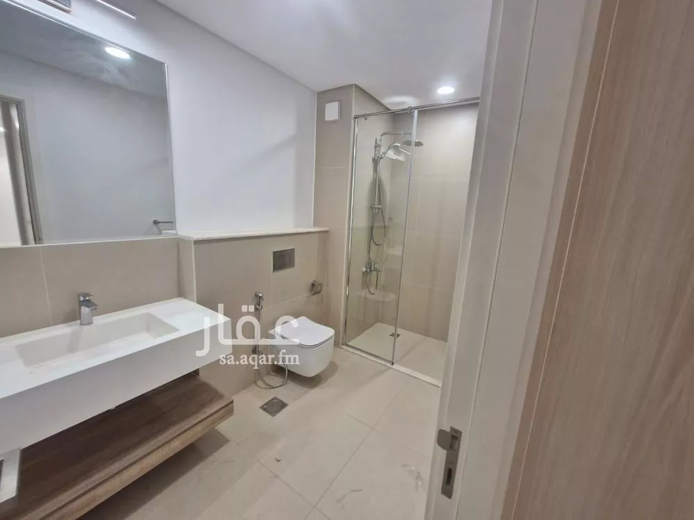 4 bedroom villa in Riyadh 6