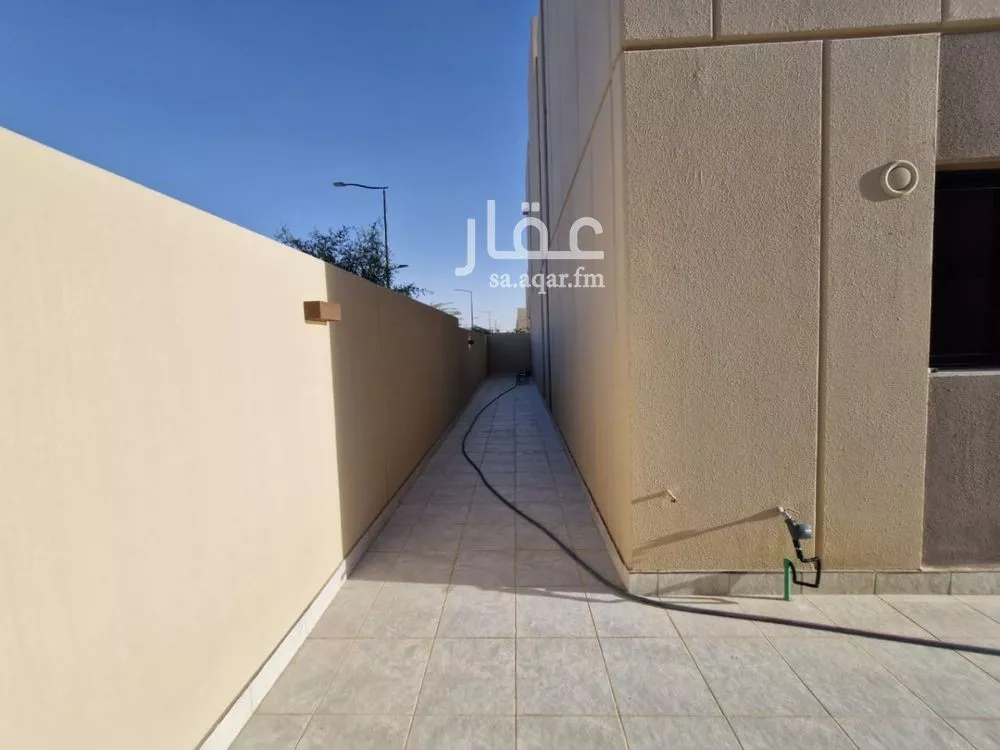 4 bedroom villa in Riyadh 13