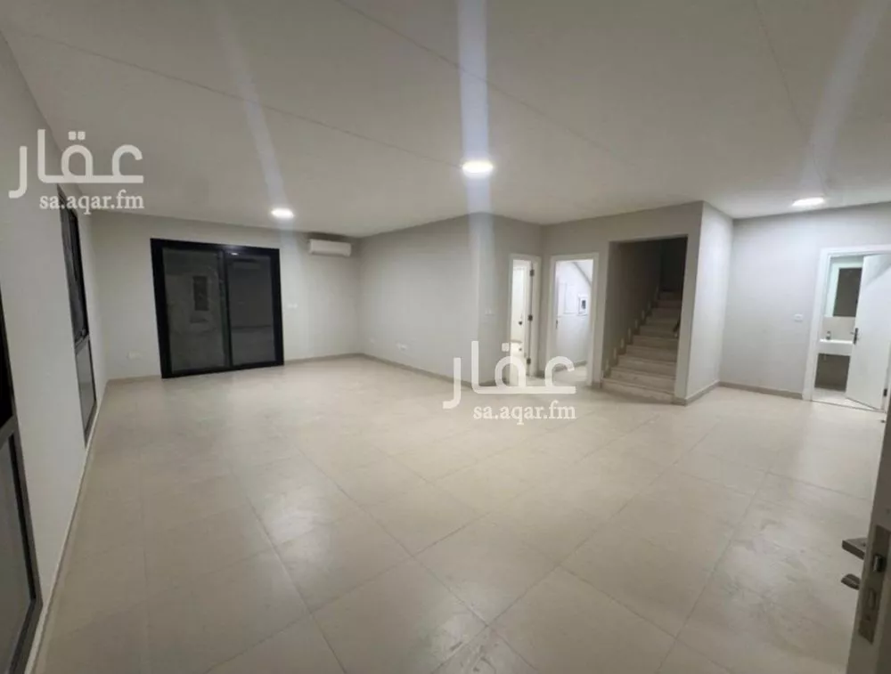 4 bedroom villa in Riyadh 22