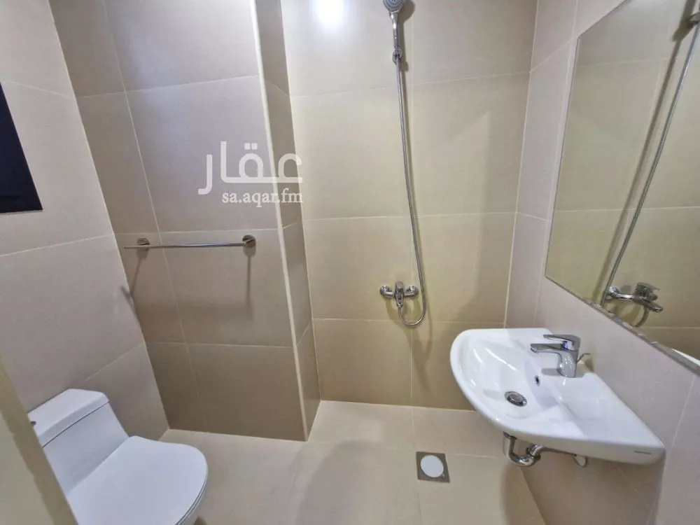 4 bedroom villa in Riyadh 25