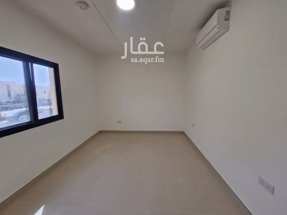 4 bedroom villa in Riyadh 9