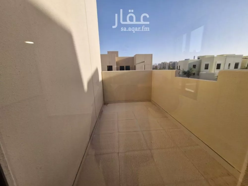 4 bedroom villa in Riyadh 11