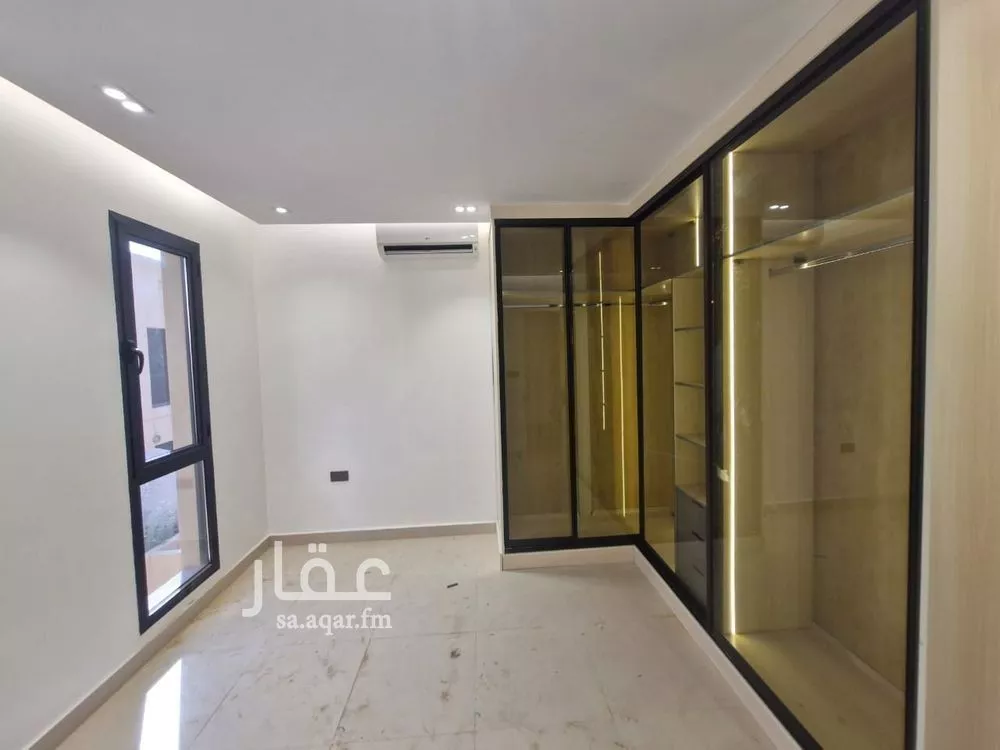 4 bedroom villa in Riyadh 4