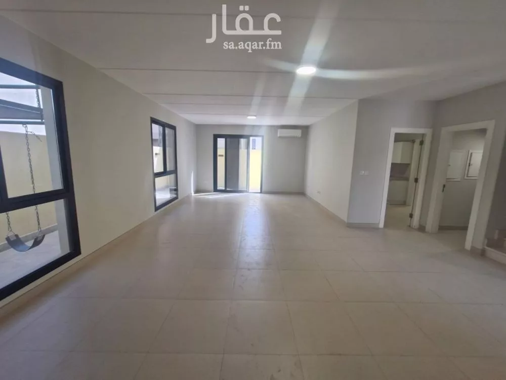 4 bedroom villa in Riyadh 11
