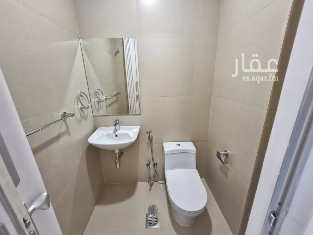 4 bedroom villa in Al Munsiyah, Riyadh 11