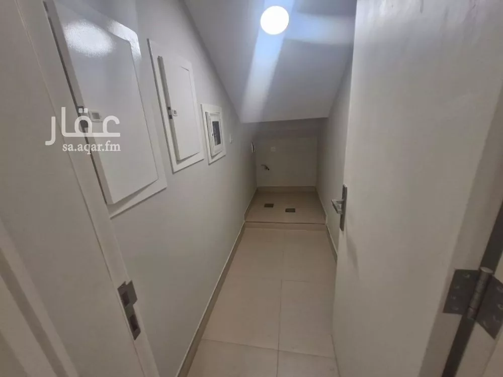 4 bedroom villa in Riyadh 6