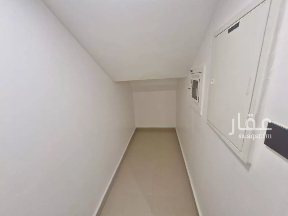 4 bedroom villa in Riyadh 15