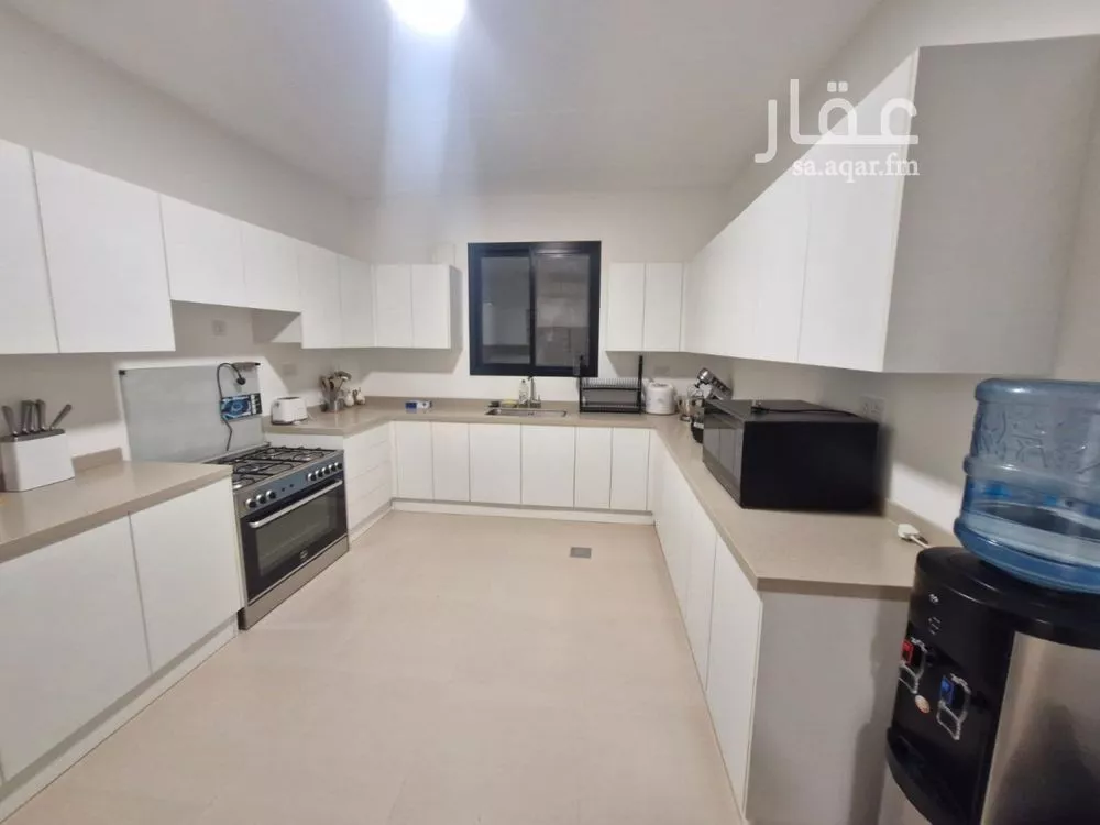 فيلا 4 غرف في الرياض 4