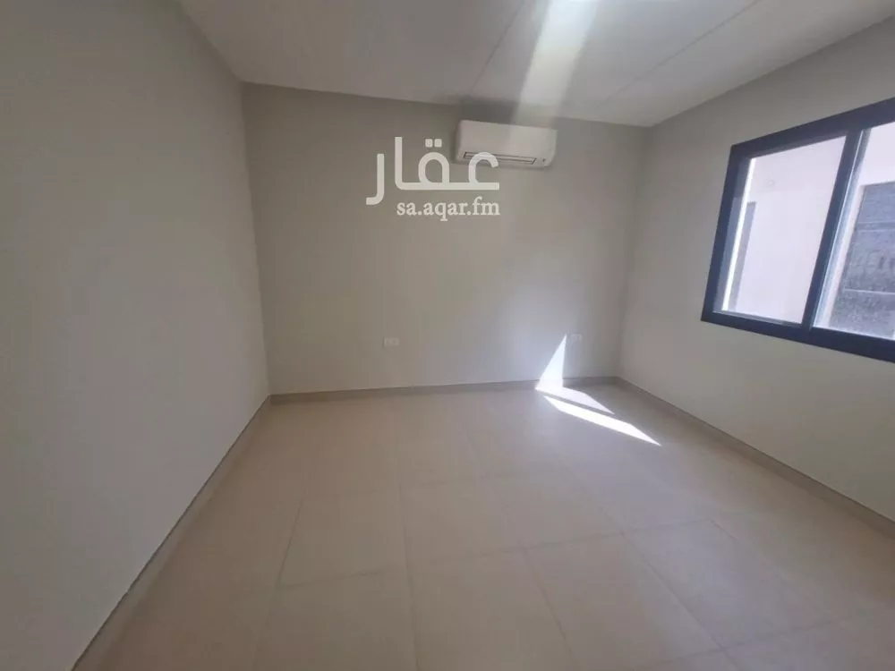 4 bedroom villa in Riyadh 14