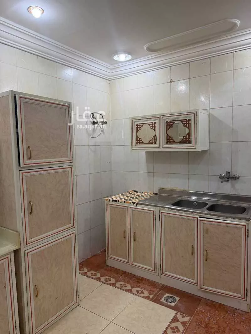 شقة 2 غرف في الروابي 4