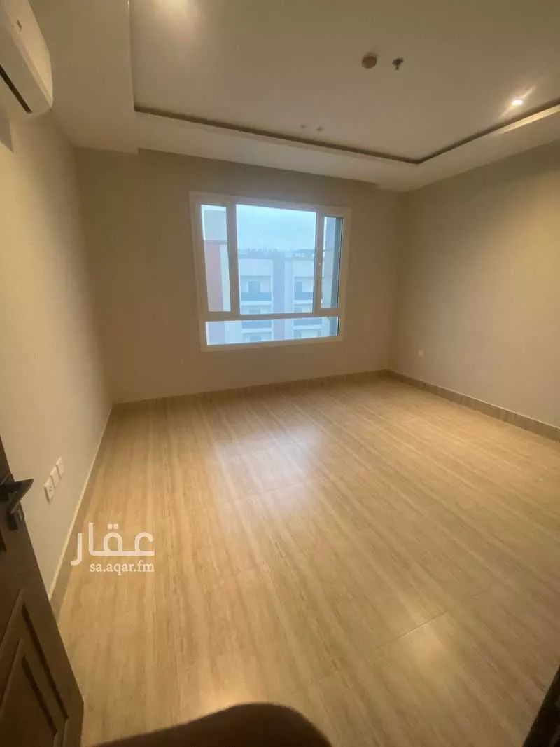 شقة 3 غرف في الحمرا 2