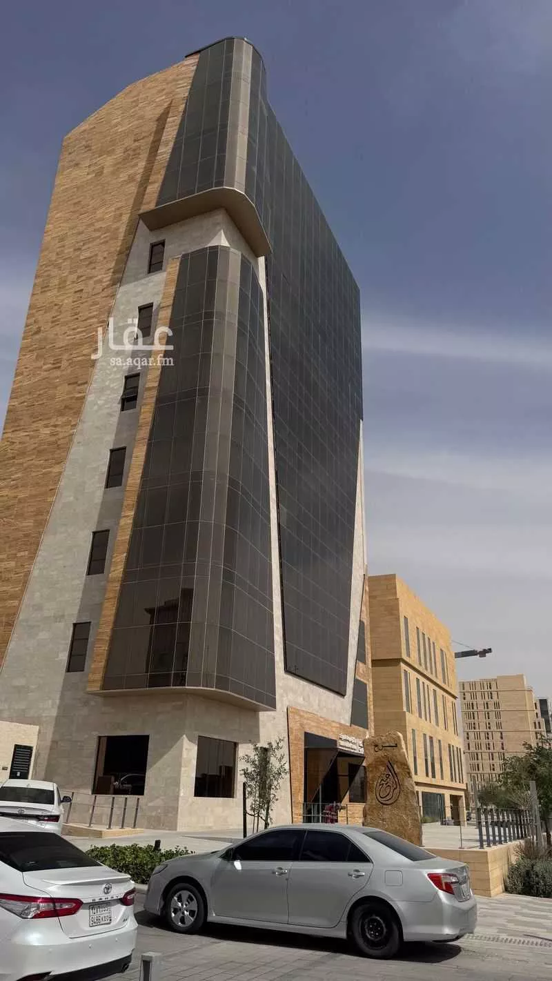 1 bedroom office in Al Qairawan, Riyadh 21