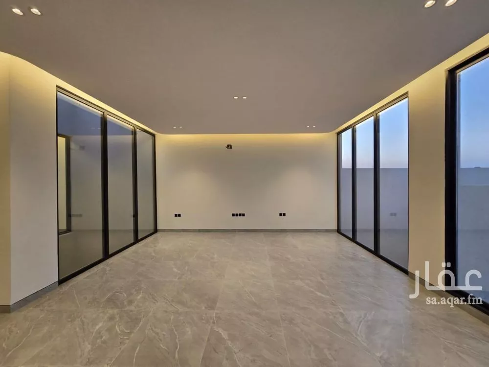 5 bedroom villa in Al Narjis 5