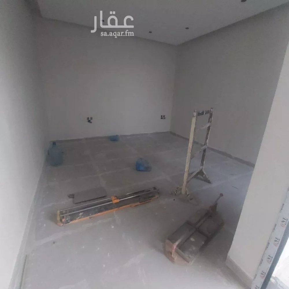 فيلا 5 غرف في العارض 3