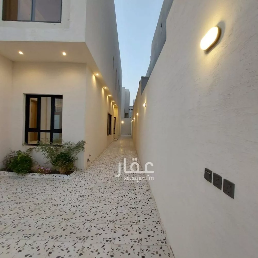 فيلا 7 غرف في النرجس 2