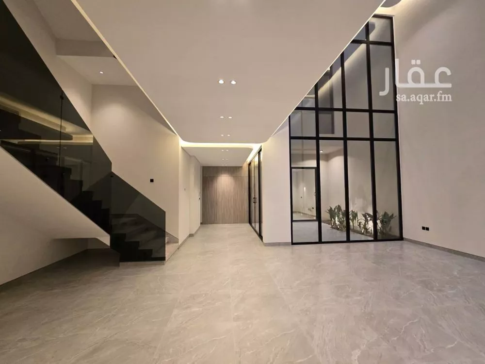 5 bedroom villa in Al Narjis 4