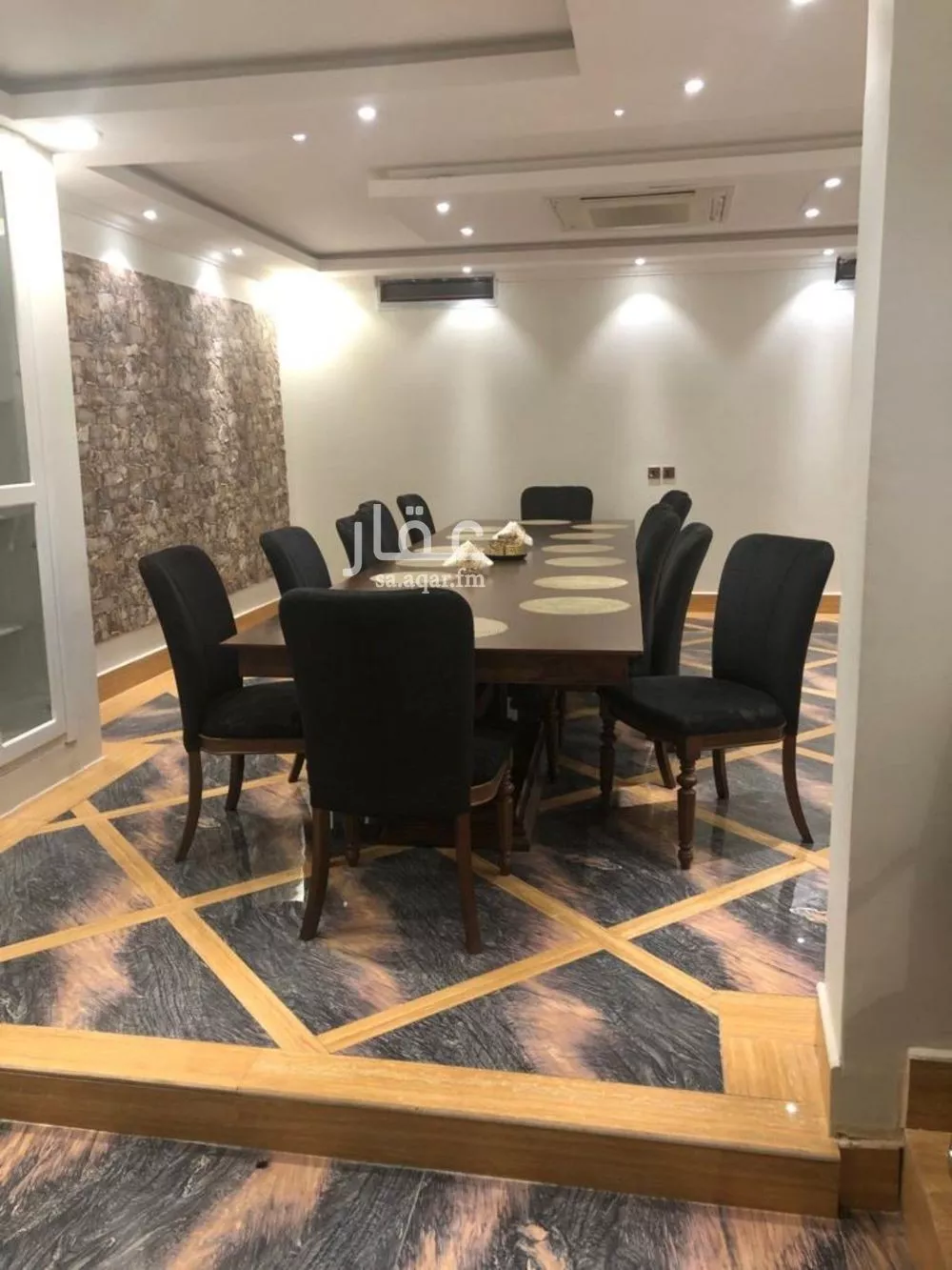 5 bedroom villa in Qurtubah 3