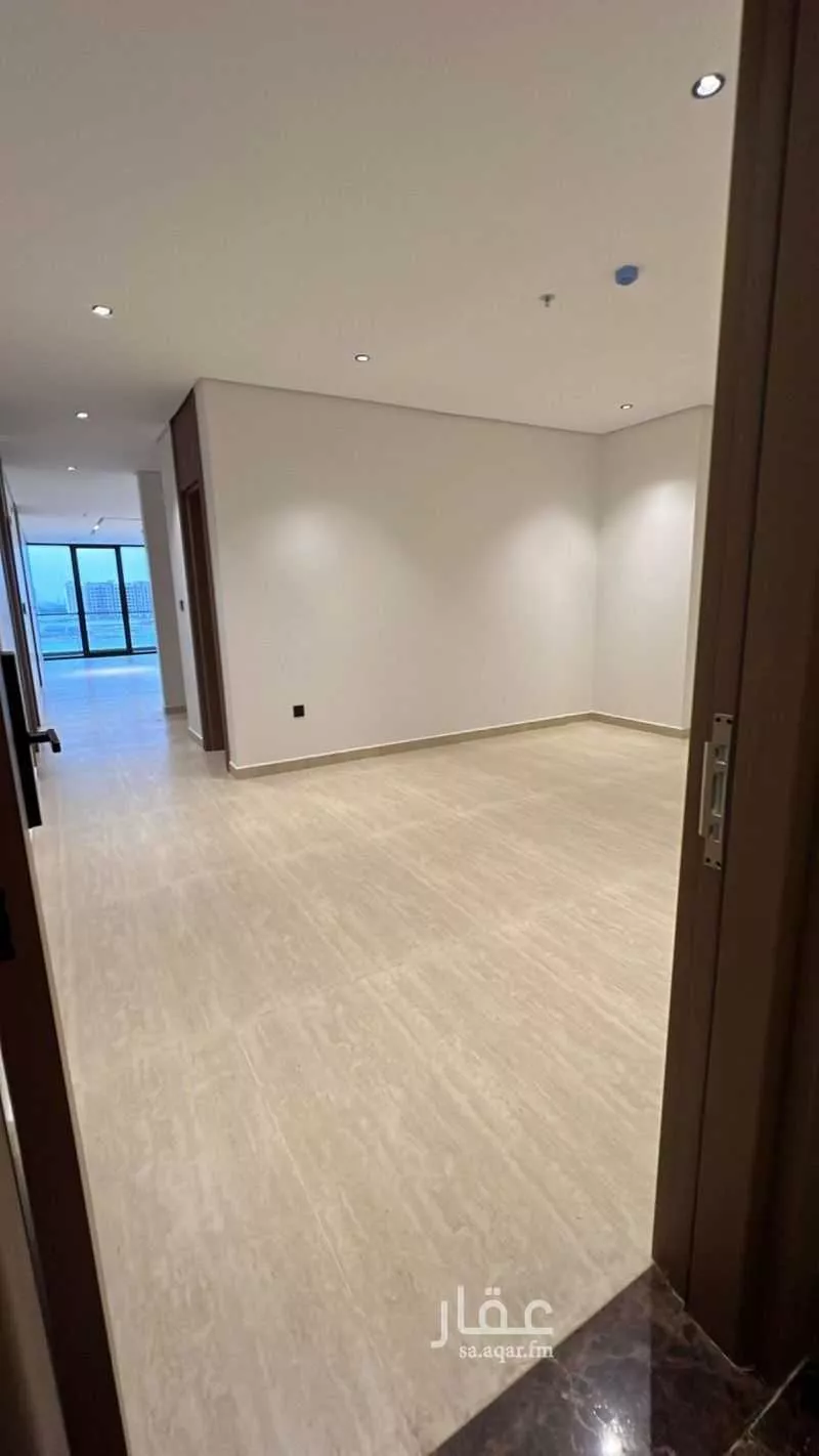 شقة 3 غرف في الخور 4