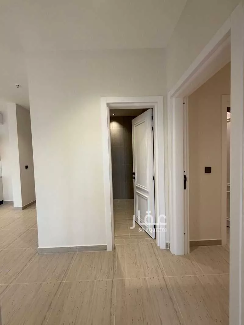 شقة 3 غرف في عرقة 1