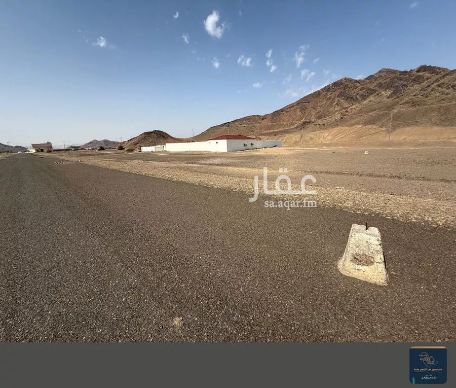 800 sqm land in Al Balqaa 2