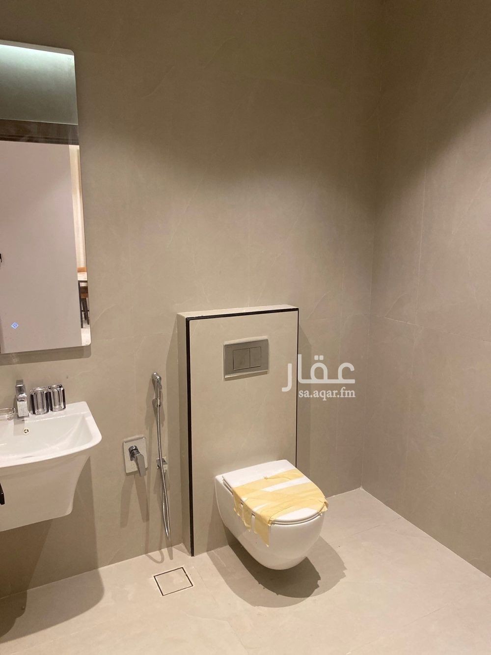 4 bedroom apartment in Granada, Riyadh 6