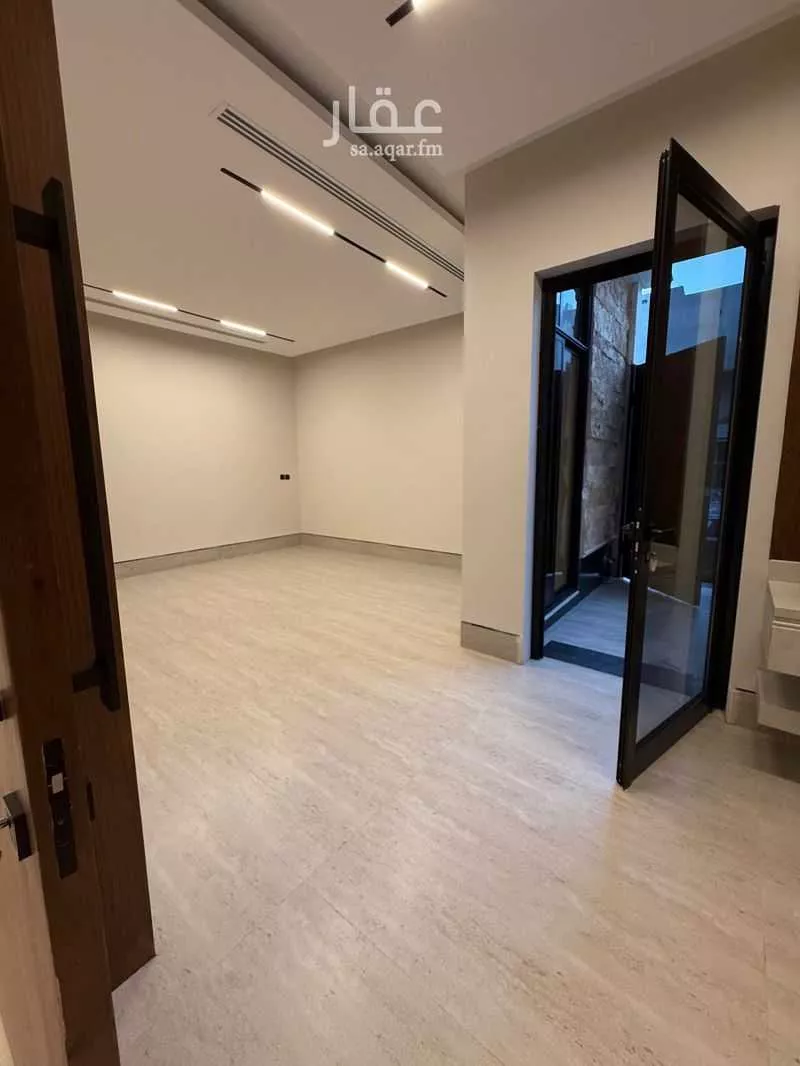 5 bedroom villa in Al Narjis 3