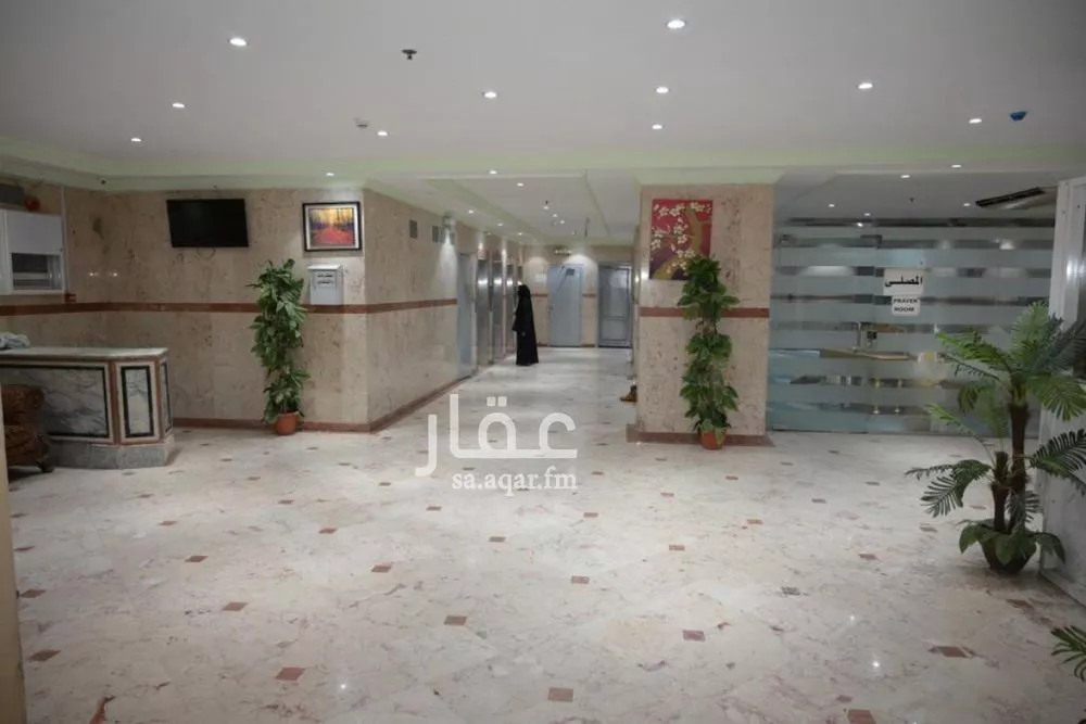 شقة 3 غرف في العزيزية 3