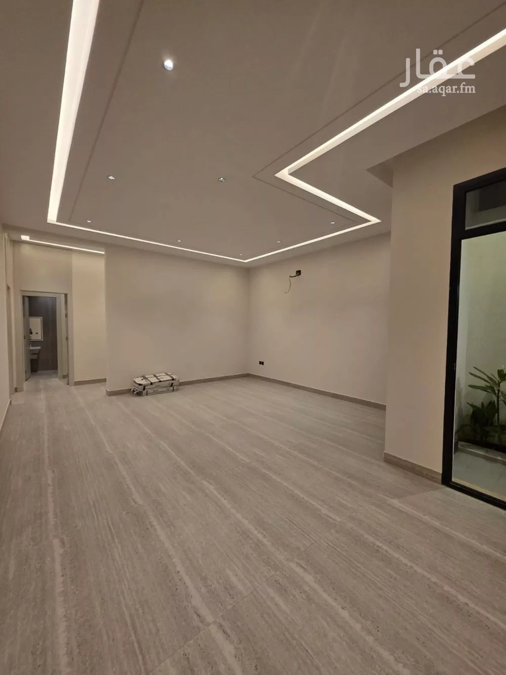 3 bedroom floor in Al Munsiyah 5