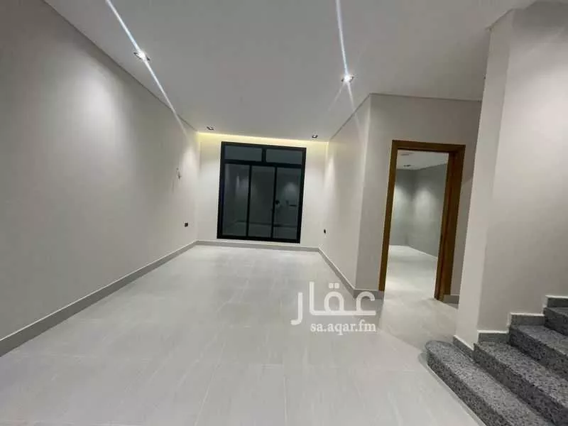 فيلا 6 غرف في العريجاء الغربية 4