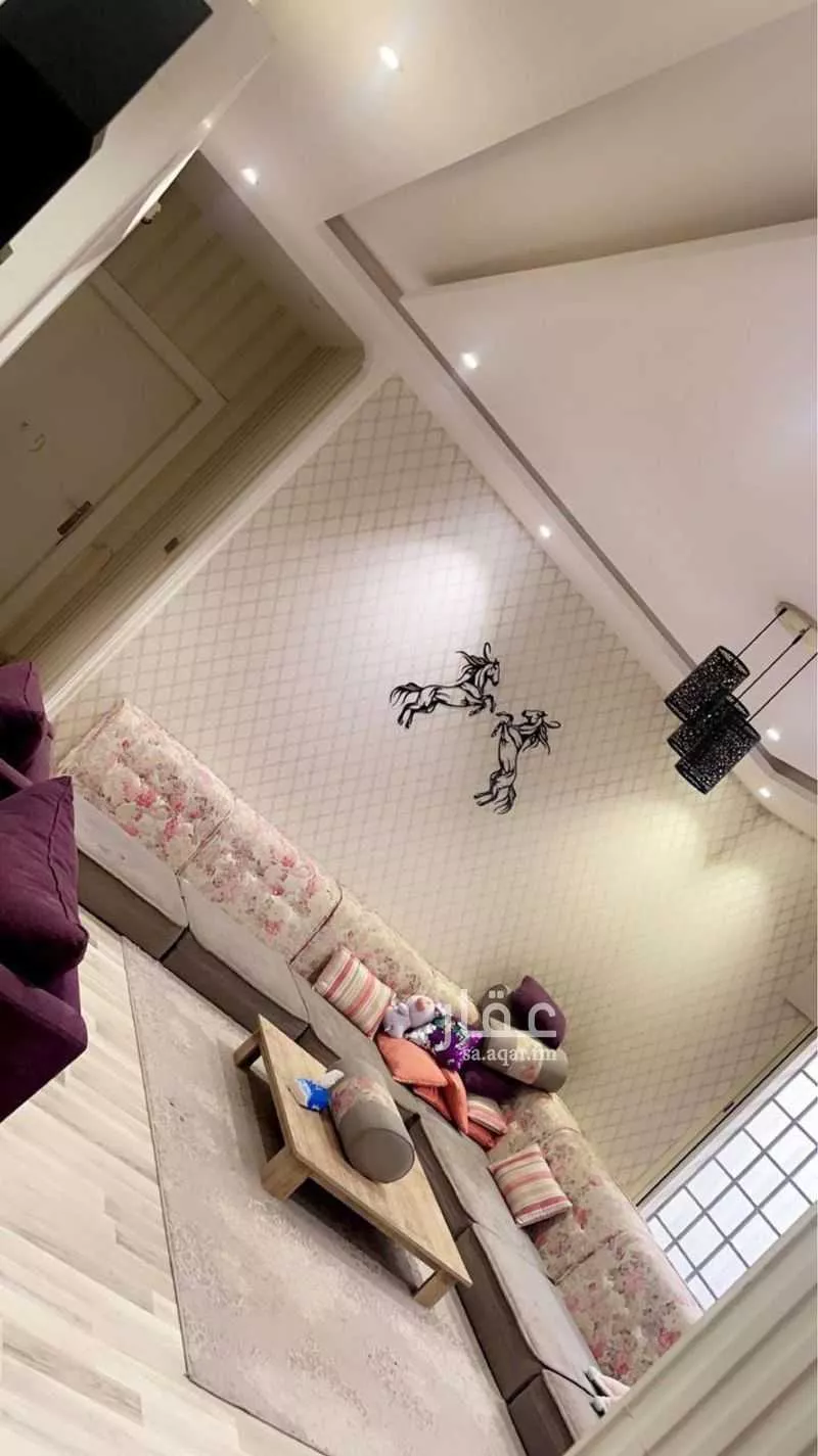 9 bedroom villa in Al Sahafah, Riyadh 4