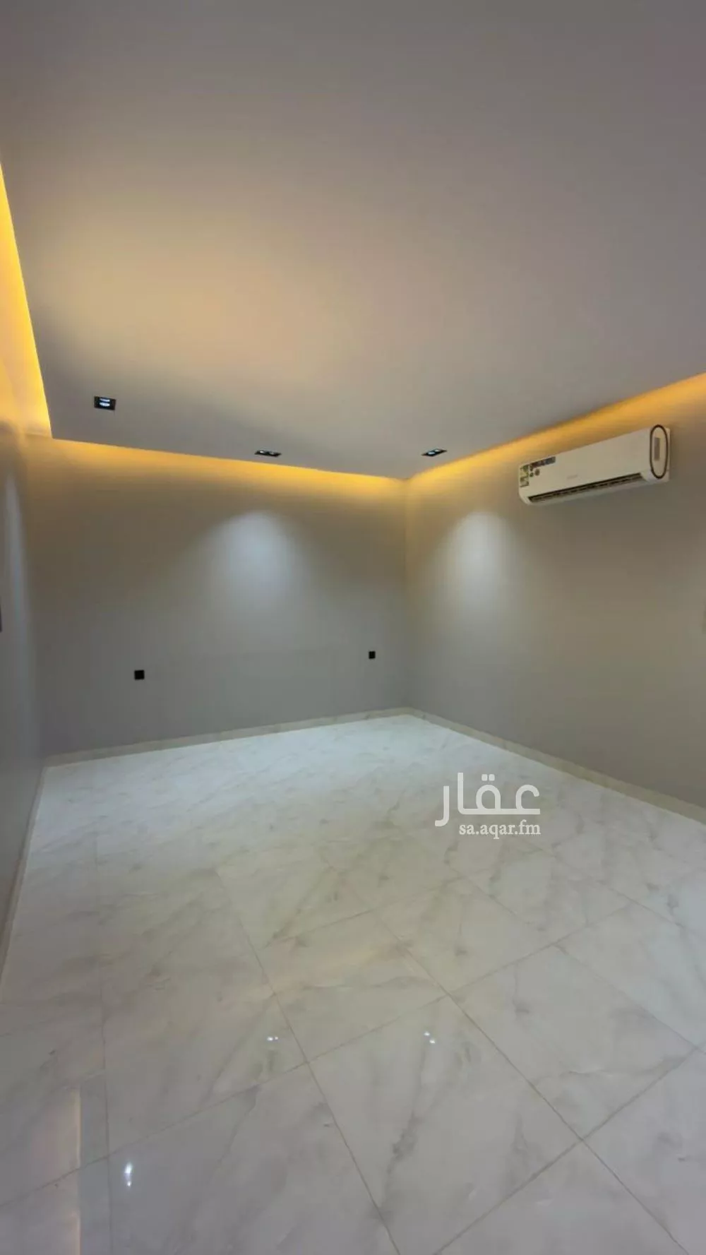 2 bedroom floor in Al Rimal 4