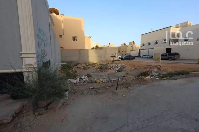 440 sqm land in Tuwaiq 1
