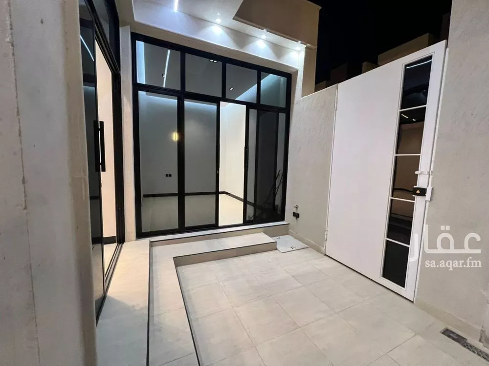 فيلا 5 غرف في الرمال 3