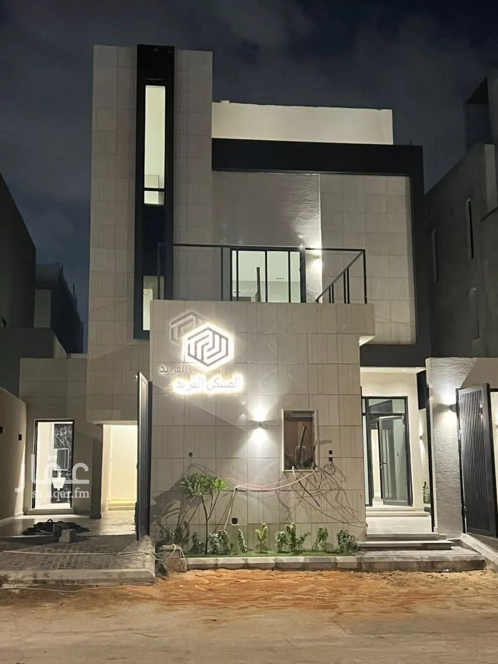 فيلا 5 غرف في الرمال 4