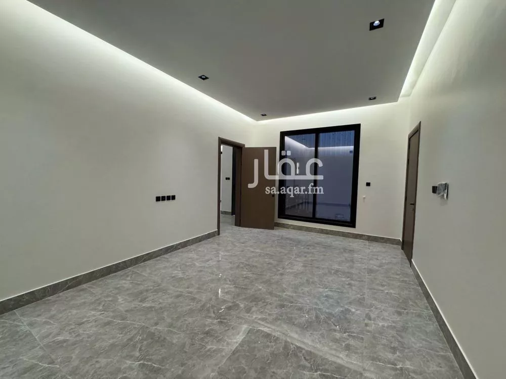 فيلا 5 غرف في الرمال 2