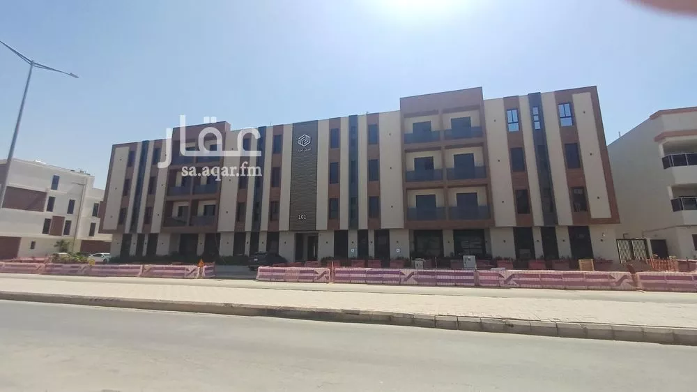 3 bedroom apartment in Al Munsiyah 4
