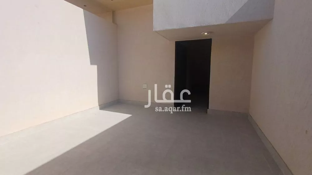 4 bedroom villa in Al Janadriyah, Riyadh 18