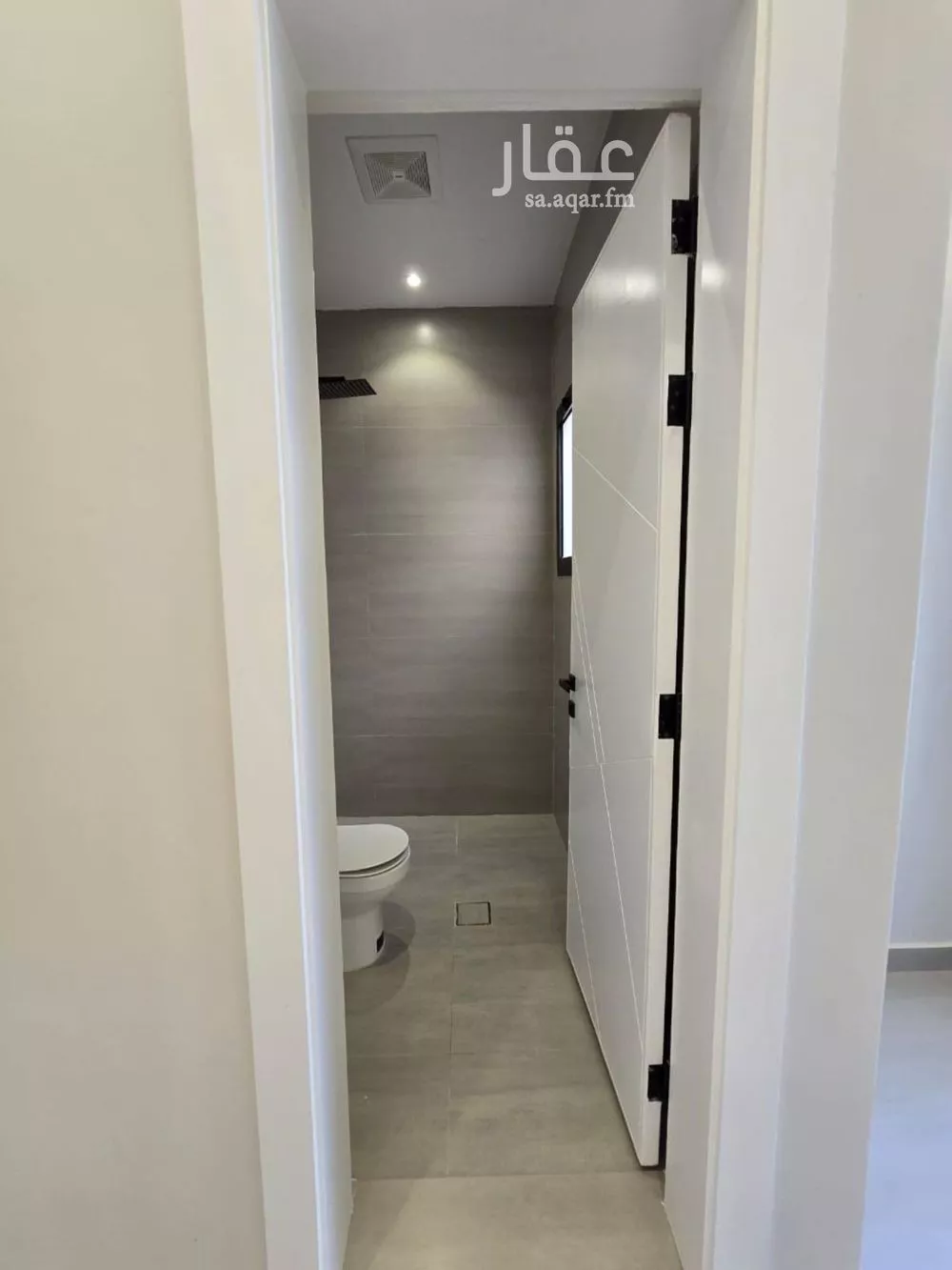 4 bedroom floor in Al Janadriyah 5