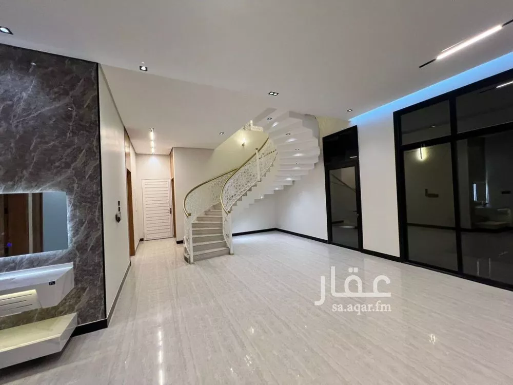 فيلا 5 غرف في الرمال 4