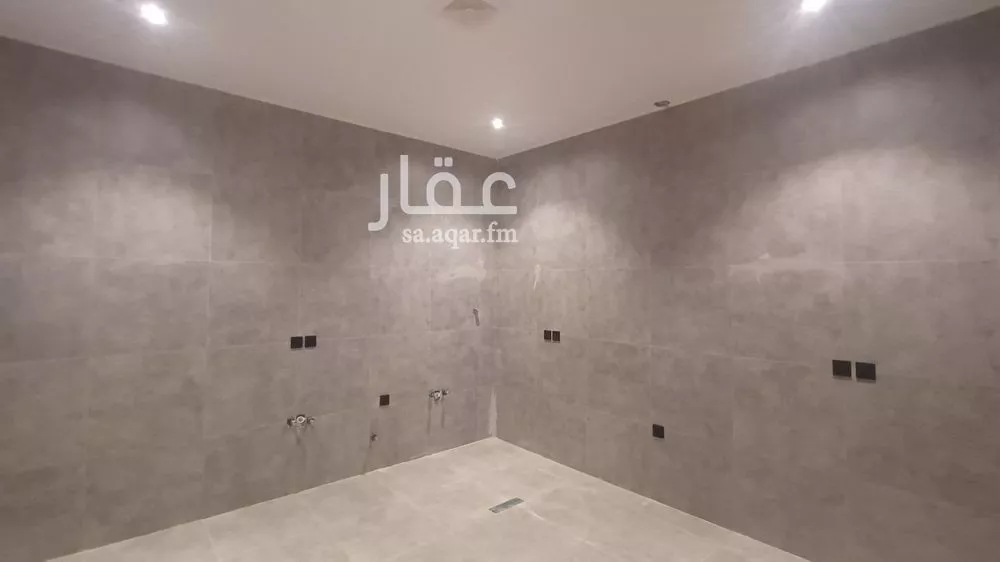 4 bedroom villa in Al Janadriyah, Riyadh 16